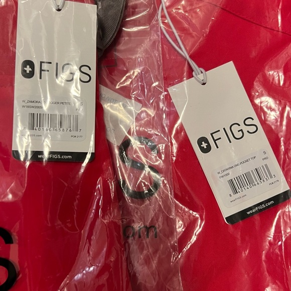 BMWT Figs Scrubs Pop Red - Picture 2 of 3